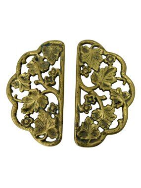 Vintage Virginia Metal Crafters Harvin Brass Floral Leaf Trivets Pair